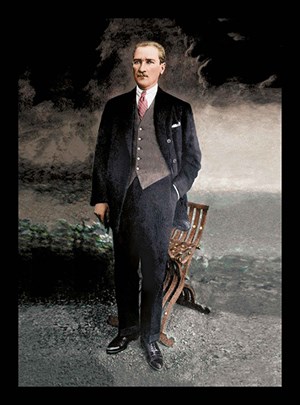 Atatürk Takım Elbiseli Boy Resmi Kanvas Tablo TBL1215TBL1215a