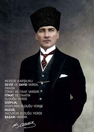 Atatürk Takım Elbiseli Portre Kanvas Tablo TBL1194TBL1194a